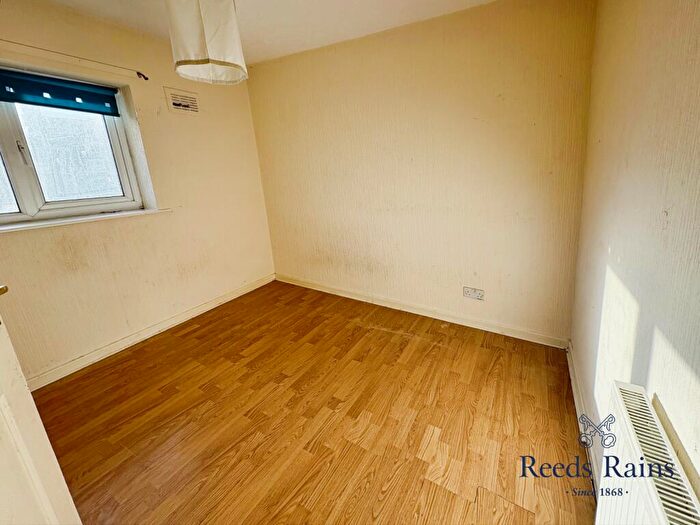 3 Bedroom Terraced House For Sale In Falkland Road, Hull, East Yorkshire, HU9