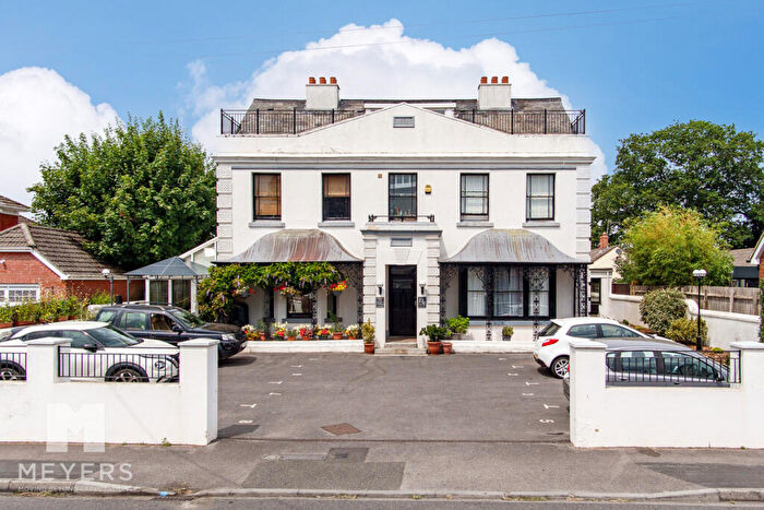2 Bedroom Apartment For Sale In The Cedars | Southampton Road | Ringwood |, BH24