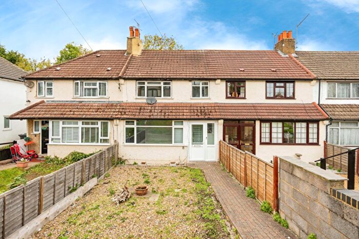 3 Bedroom Terraced House For Sale In Chipstead Valley Road, Coulsdon, CR5
