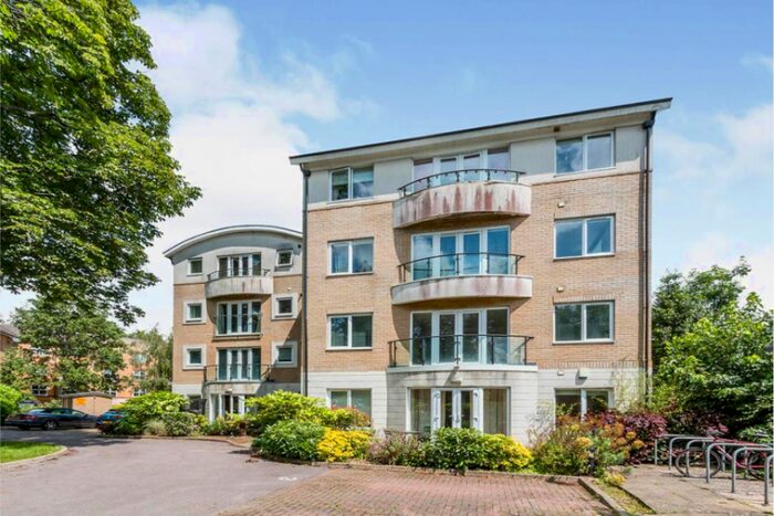 2 Bedroom Apartment To Rent In Field Ways, Russell Road, Basingstoke, RG21