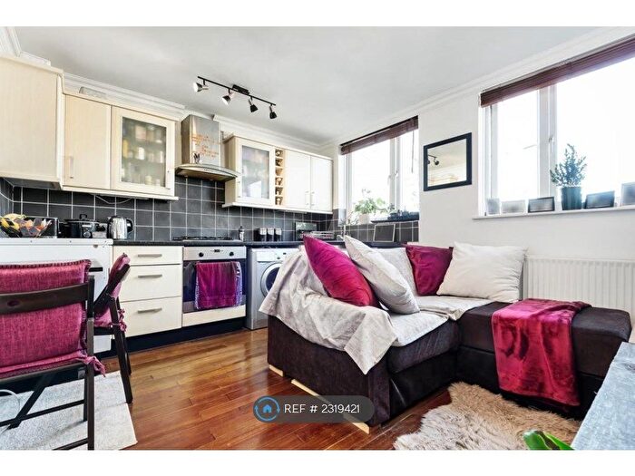 1 Bedroom Flat To Rent In Woolstaplers Way, London, SE16