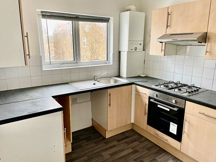 2 Bedroom Flat To Rent In Seaview Road, SS3