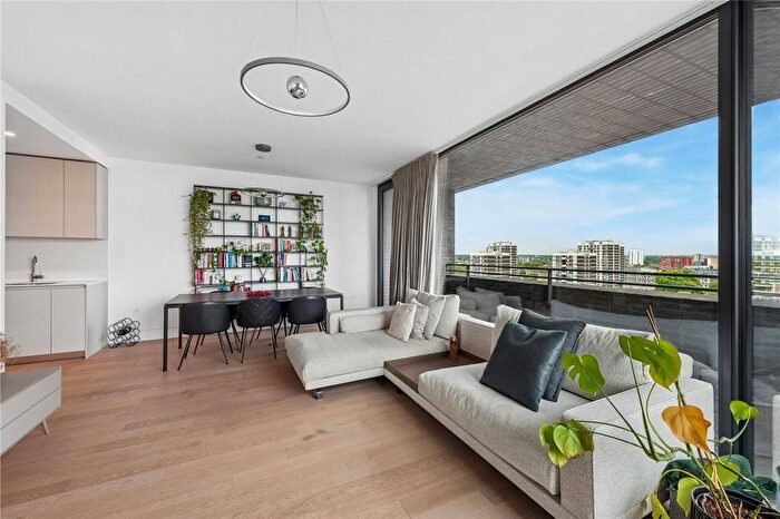 1 Bedroom Flat For Sale In Penn Street, London, N1 - Photo 3