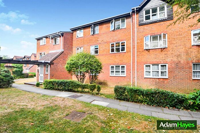 2 Bedroom Apartment For Sale In Stevenson Close, High Barnet, EN5