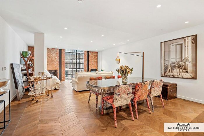 2 Bedroom Flat To Rent In Switch House, Circus Road West, SW11