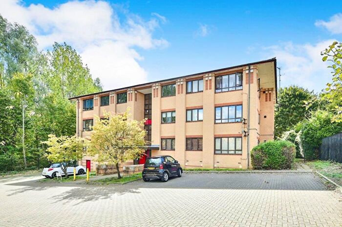 2 Bedroom Flat To Rent In Albion Place, Milton Keynes, MK9