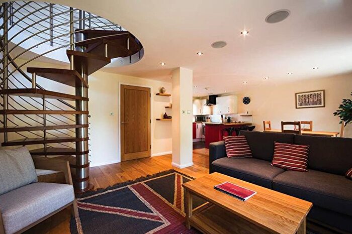 3 Bedroom Flat To Rent In Blewbury, OX11