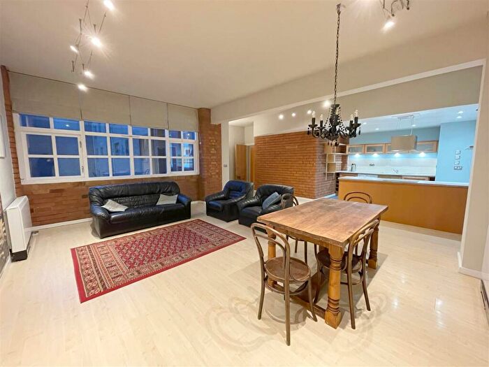 2 Bedroom Apartment To Rent In Ludgate Lofts Apartments, Ludgate Hill, B3