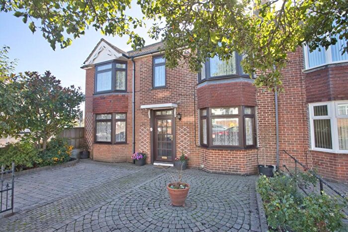 5 Bedroom Semi-Detached House For Sale In Joyes Road, Folkestone, Kent, CT19