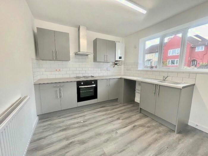 3 Bedroom End Of Terrace House To Rent In Deightonby Street, Thurnscoe, Rotherham, S63