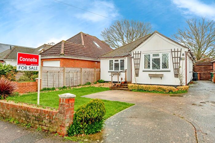 2 Bedroom Detached Bungalow For Sale In Park View Road, Redhill, RH1