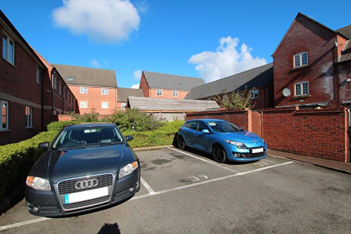 2 Bedroom Flat For Sale In Caroline Court, Burton-on-Trent, DE14