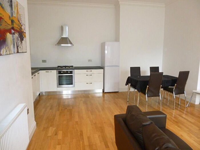 2 Bedroom Maisonette To Rent In Queens Crescent, London, NW5