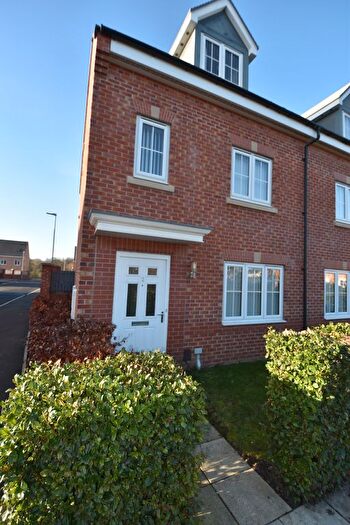 3 Bedroom Semi-Detached House To Rent In Harrier Way, Middlesbrough, TS4