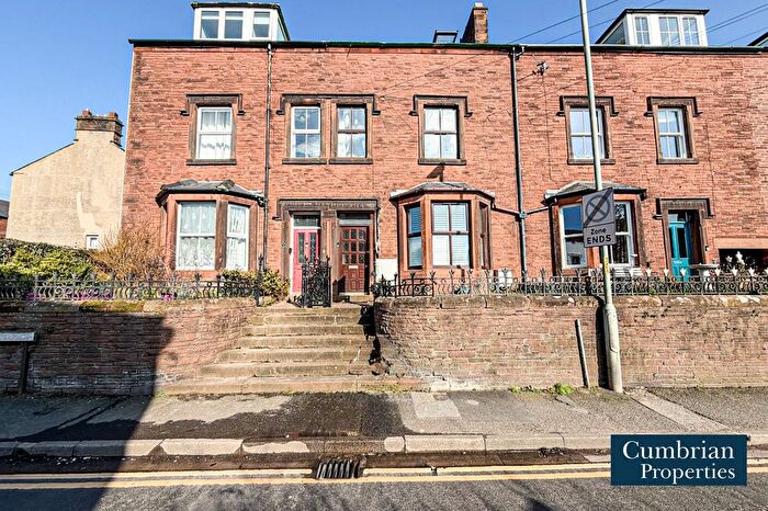 2 Bedroom Flat For Sale In Lonsdale Terrace, Penrith, CA11