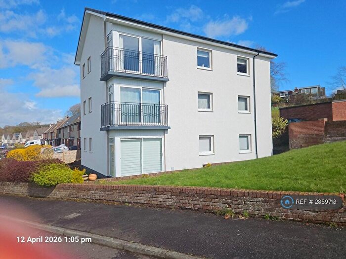 3 Bedroom Flat To Rent In The Green, Bathgate, EH48