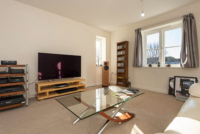 1 Bedroom Apartment To Rent In Aspen Court, St. Botolphs Road, Worthing, West Sussex, BN11