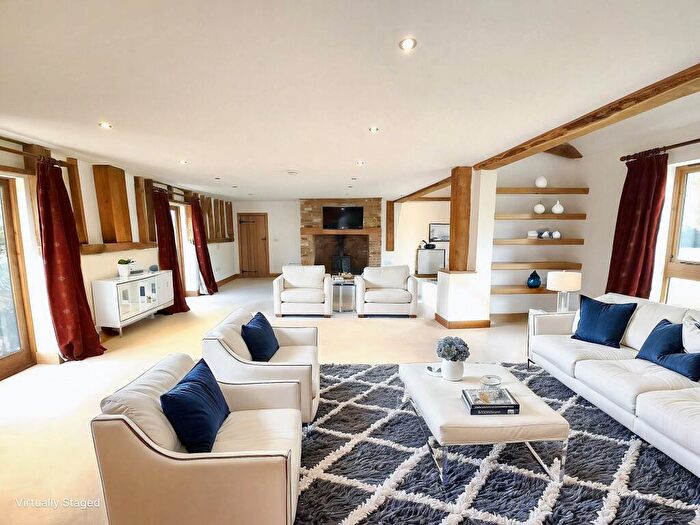 6 Bedroom Detached House To Rent In Farnham Park Lane, Farnham Royal, SL2
