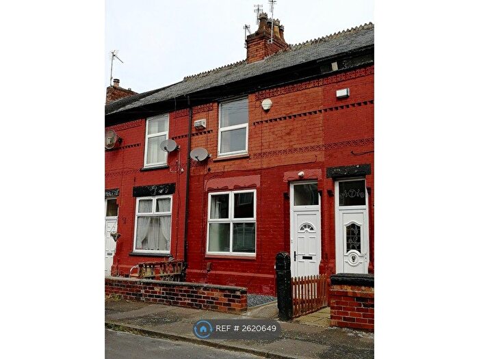 3 Bedroom Terraced House To Rent In Guildford Road, Manchester, M19