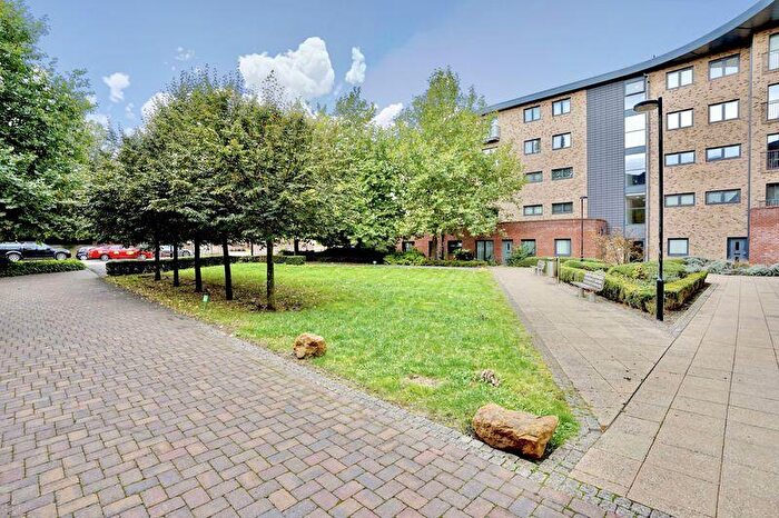 2 Bedroom Apartment To Rent In Hawkins Court, Huntingdon, PE29