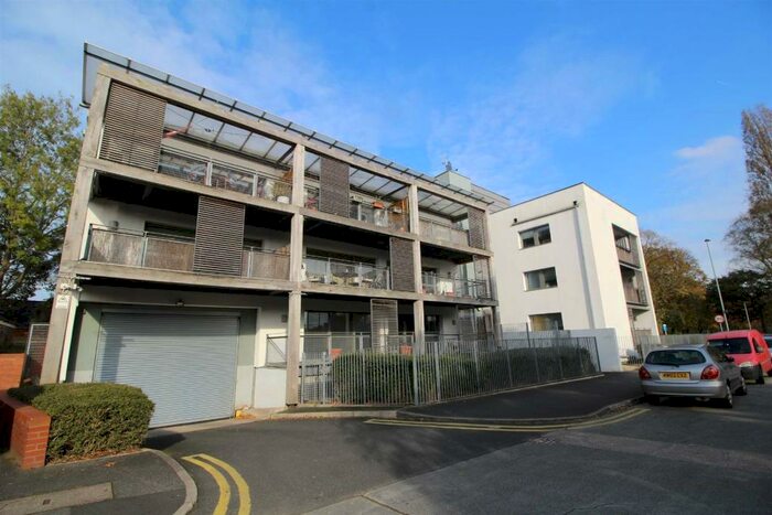 1 Bedroom Flat To Rent In Chorlton Park, Barlow Moor Road, Chorlton, M21