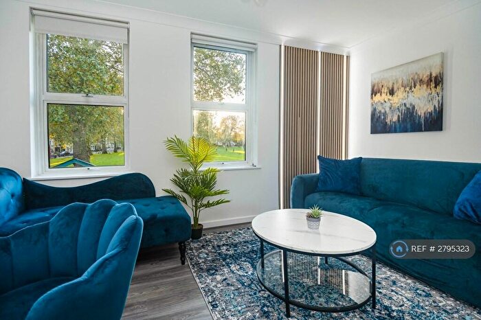 2 Bedroom End Of Terrace House To Rent In Caldecott Way, London, E5