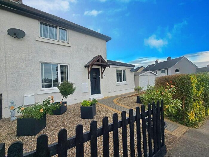 4 Bedroom Semi-Detached House For Sale In East View, Darlington, DL10
