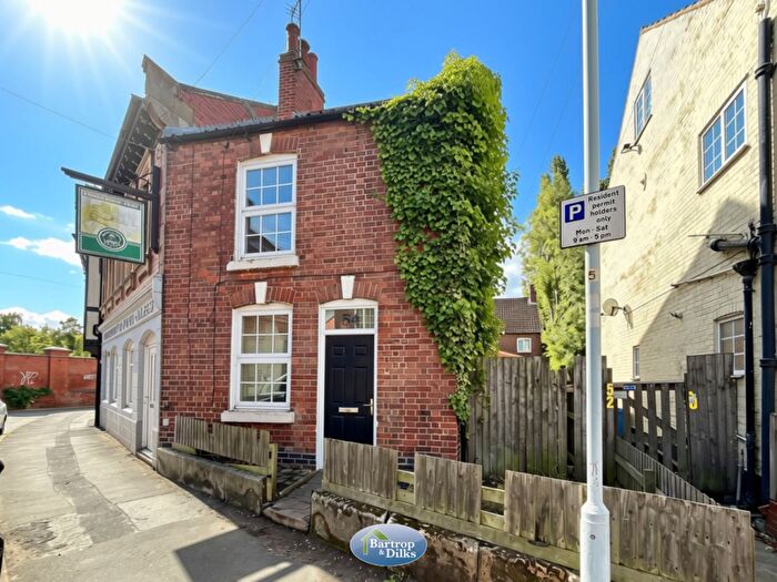 2 Bedroom Terraced House For Sale In Church Walk, Worksop, S80