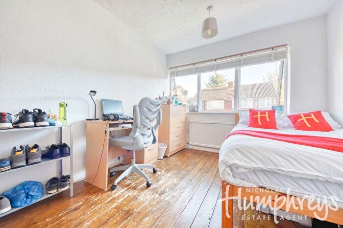 4 Bedroom Semi-Detached House To Rent In College Road, CT1