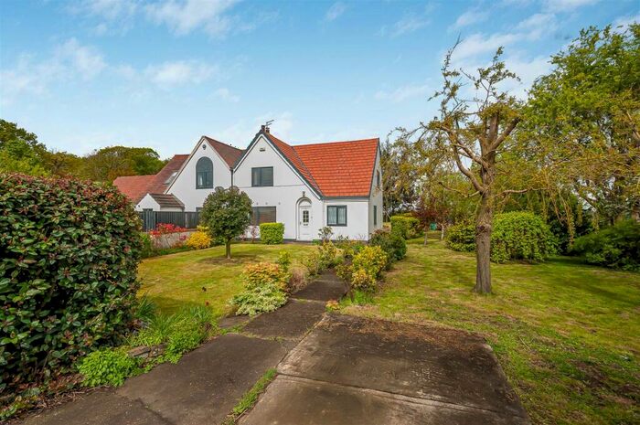 3 Bedroom Semi-Detached House For Sale In Rawcliffe Road, Goole, DN14