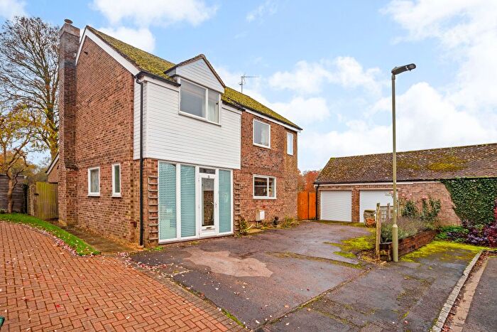 3 Bedroom Detached House For Sale In Grange Park, Steeple Aston, OX25