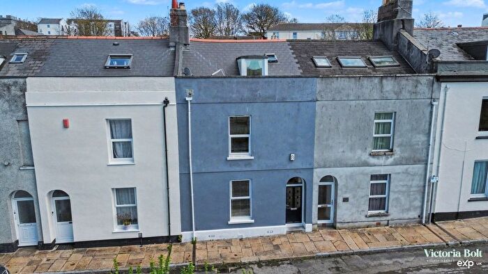 4 Bedroom Terraced House For Sale In Pym Street, Plymouth, PL1
