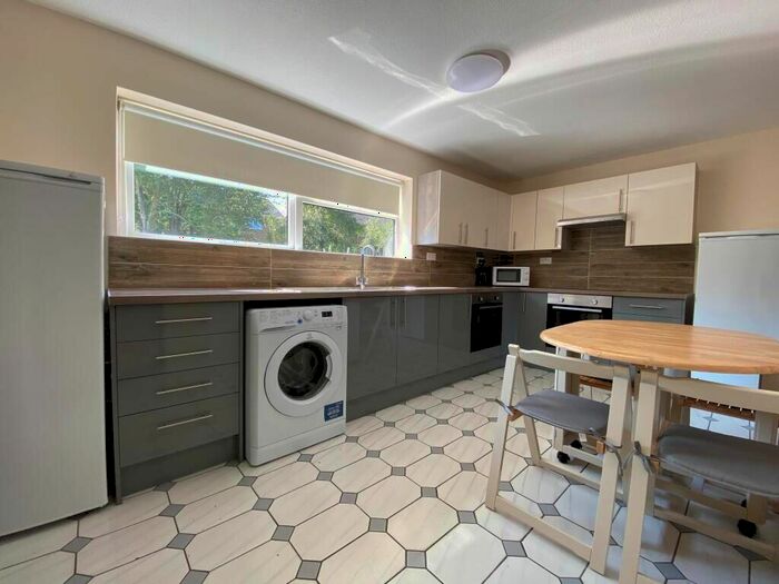 4 Bedroom Detached House To Rent In St. Stephens Road, Canterbury, CT2