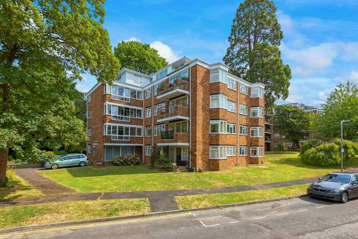 2 Bedroom Apartment To Rent In Laine Close, Preston Park, Brighton, BN1