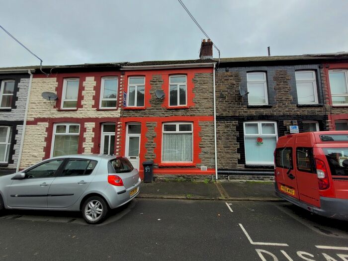 3 Bedroom Terraced House To Rent In Railway Street, Llanhilleth, NP13