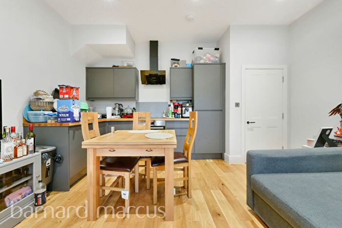 1 Bedroom Flat To Rent In Thrale Road, London, SW16