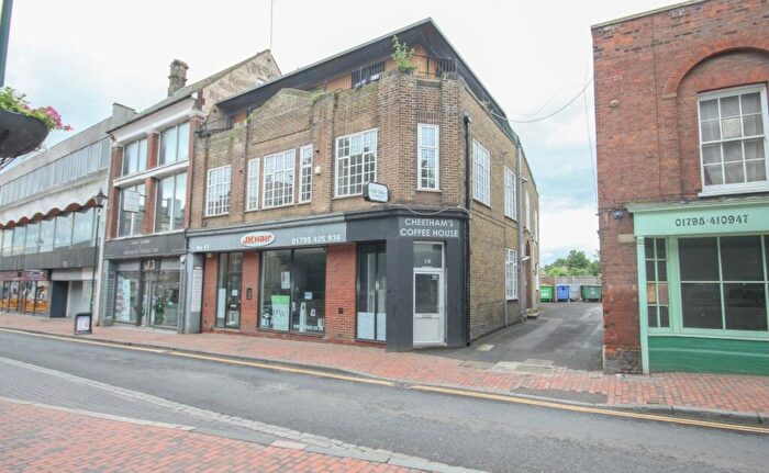 1 Bedroom Flat To Rent In High Street, Sittingbourne, Kent, ME10