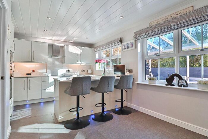 4 Bedroom Detached House For Sale In Daylesford Grove, Darlington, DL3