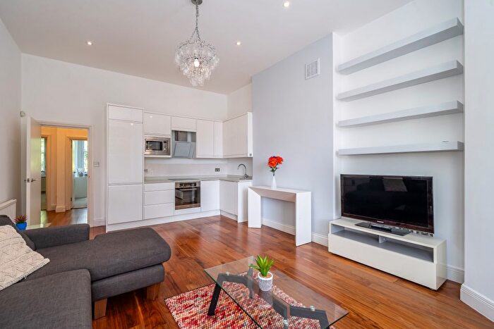 2 Bedroom Flat To Rent In Fordwych Road, London, NW2