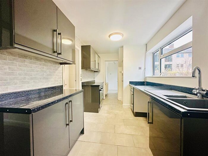 3 Bedroom Terraced House To Rent In Tevery Close, Stapleford, Nottingham, NG9