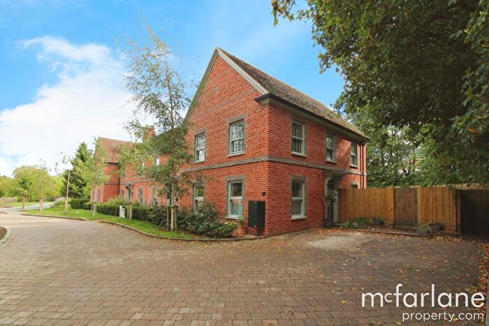 3 Bedroom End Of Terrace House For Sale In Park Lane, Burderop, SN4