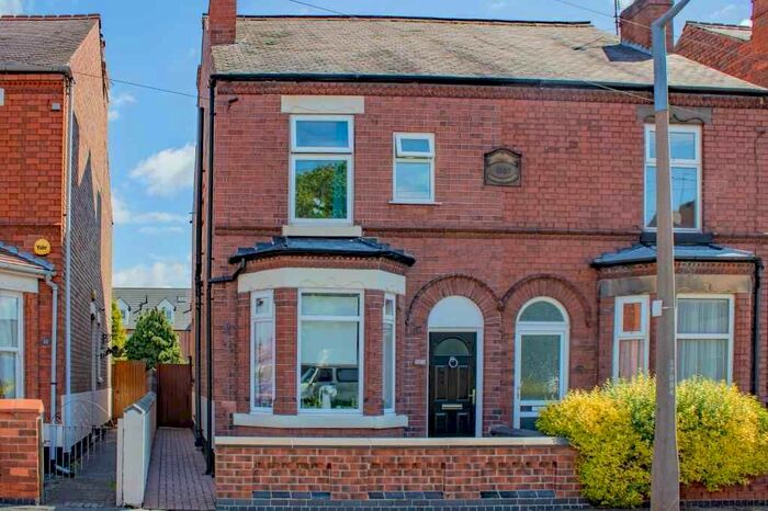 4 Bedroom Semi-Detached House To Rent In Myrtle Avenue, Long Eaton, Nottingham, NG10