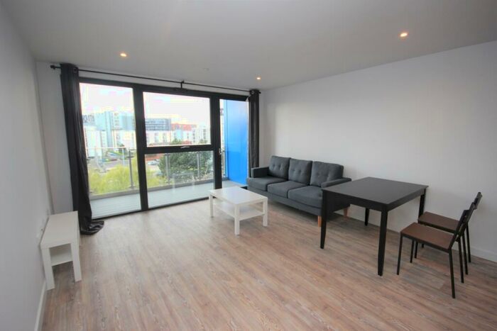 2 Bedroom Apartment To Rent In Potato Wharf Manchester, M3