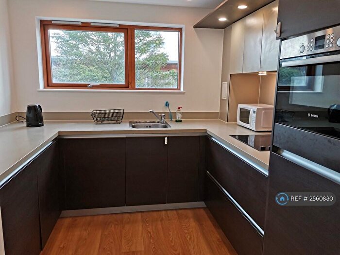 2 Bedroom Flat To Rent In Campbell Road, London, E3