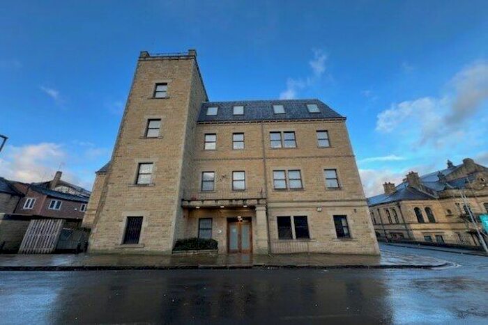 1 Bedroom Flat To Rent In Halifax House, Halifax, HX1