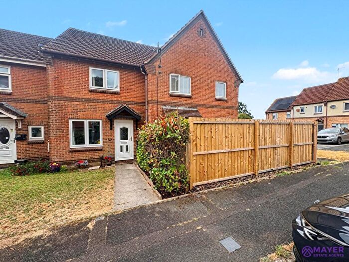 2 Bedroom Terraced House For Sale In Summerlands Gardens, Plymouth, PL7