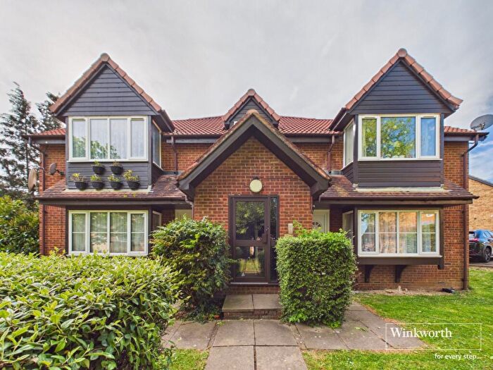 Studio For Sale In Ammanford Green, Ruthin Close, London, NW9