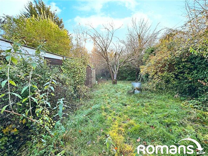 2 Bedroom Bungalow For Sale In Bannard Road, Maidenhead, Berkshire, SL6