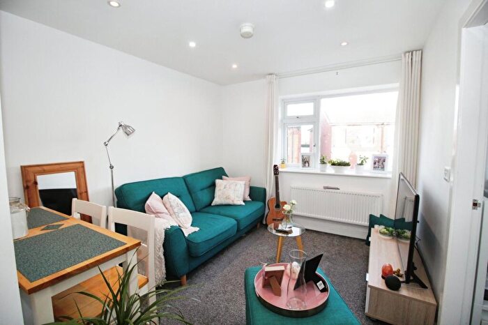1 Bedroom Apartment To Rent In Towngate, Leyland, Lancashire, PR25