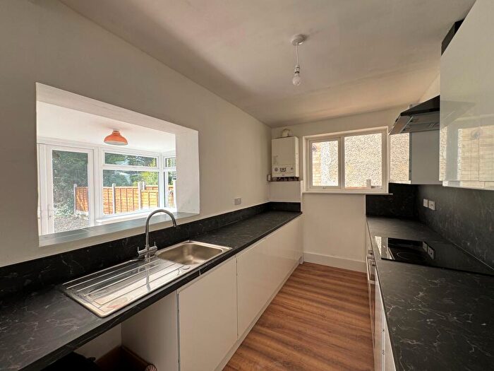 3 Bedroom Detached Bungalow To Rent In London Road, Sittingbourne, ME10